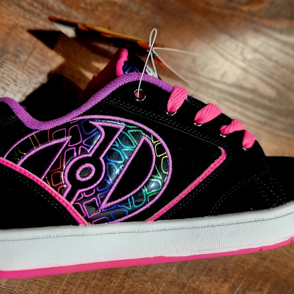 Girls Heelys in Black and Rainbow size 6, - Picture 3 of 5
